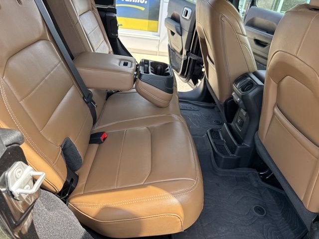 2023 Jeep Wrangler 4-Door Sahara 4x4