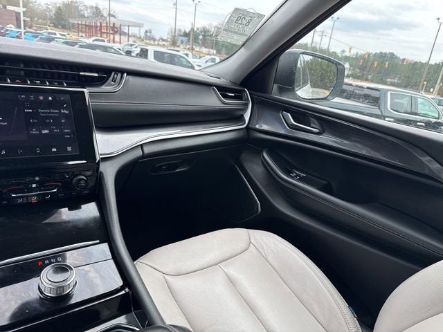 2021 Jeep Grand Cherokee L Laredo 4x2