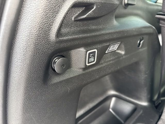 2021 Jeep Grand Cherokee L Laredo 4x2