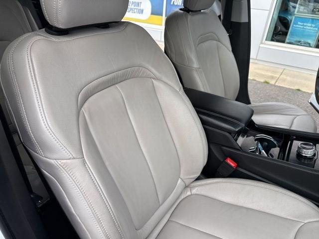 2021 Jeep Grand Cherokee L Laredo 4x2