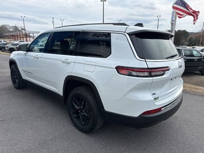 2021 Jeep Grand Cherokee L Laredo 4x2