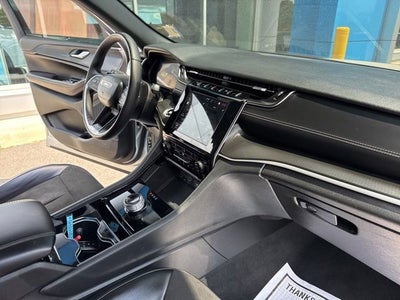 2023 Jeep Grand Cherokee L Altitude 4x4