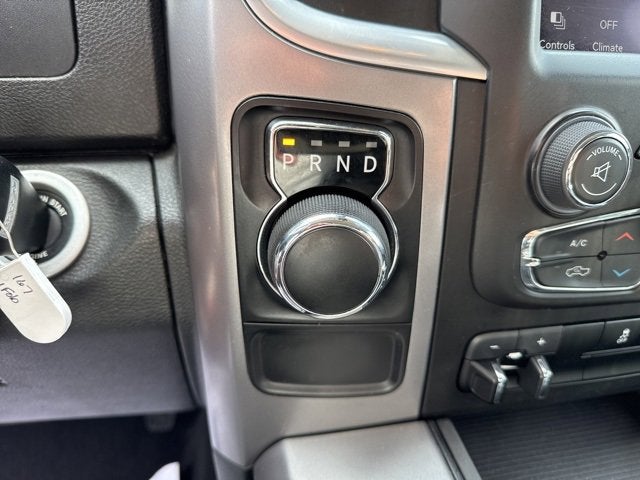 2023 RAM 1500 Classic SLT Crew Cab 4x2 5'7" Box