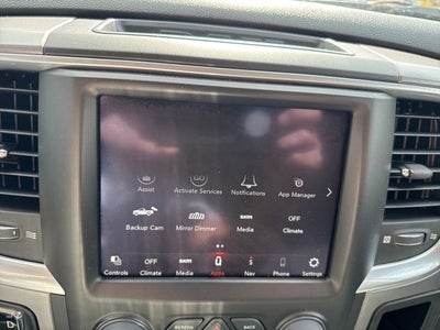 2023 RAM 1500 Classic SLT Crew Cab 4x2 5'7" Box