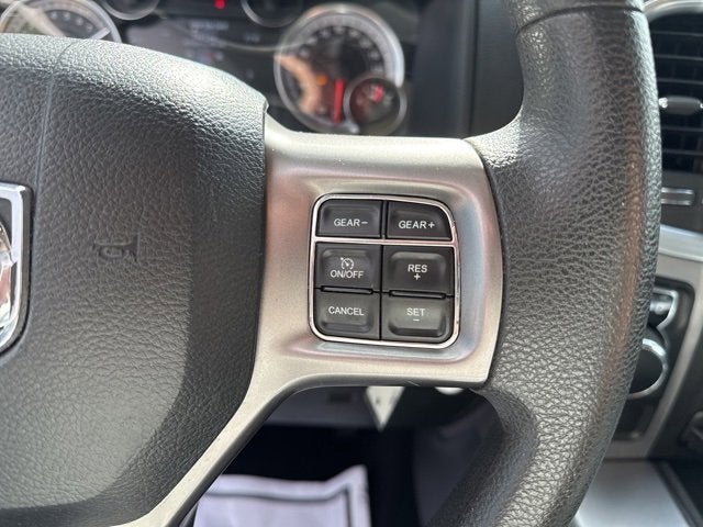 2023 RAM 1500 Classic SLT Crew Cab 4x2 5'7" Box