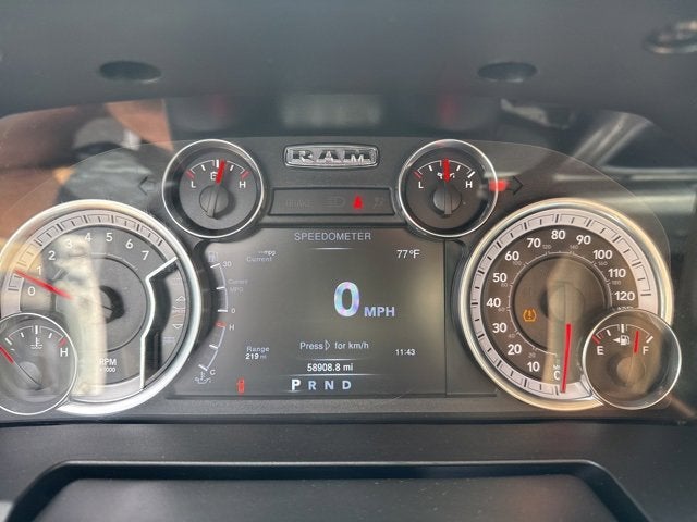 2023 RAM 1500 Classic SLT Crew Cab 4x2 5'7" Box