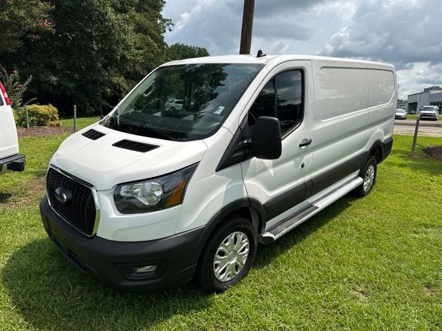 2025 Ford Transit Cargo Van Base