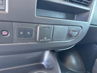 2024 Chevrolet Express Passenger 3500 1LT