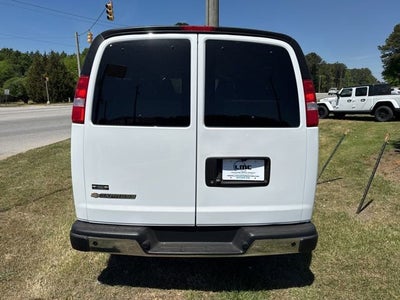 2024 Chevrolet Express Passenger 3500 1LT