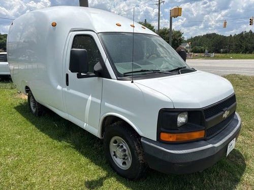 2005 Chevrolet Express Cutaway 3500 C6Y