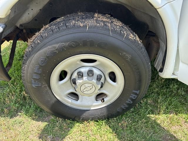 2005 Chevrolet Express Cutaway 3500 C6Y