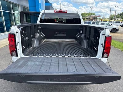 2024 Chevrolet Colorado WT
