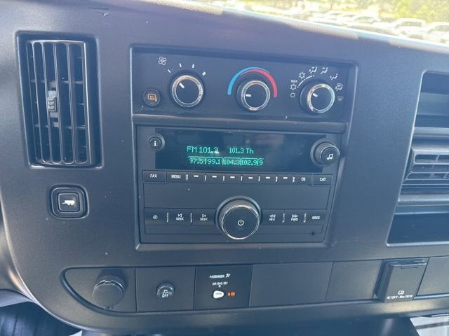 2024 Chevrolet Express Cargo 2500 WT