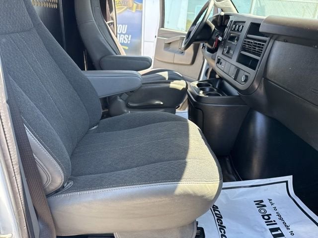 2024 Chevrolet Express Cargo 2500 WT