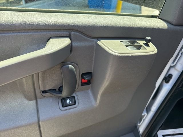 2024 Chevrolet Express Cargo 2500 WT
