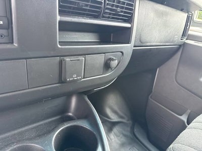 2025 Chevrolet Express Cargo WT