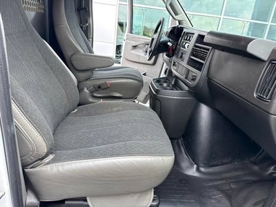 2025 Chevrolet Express Cargo WT