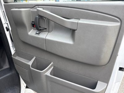 2025 Chevrolet Express Cargo WT