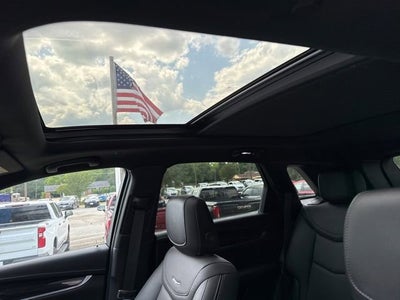 2022 Cadillac XT5 Premium Luxury