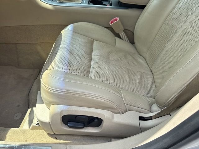 2011 Lincoln MKS Base