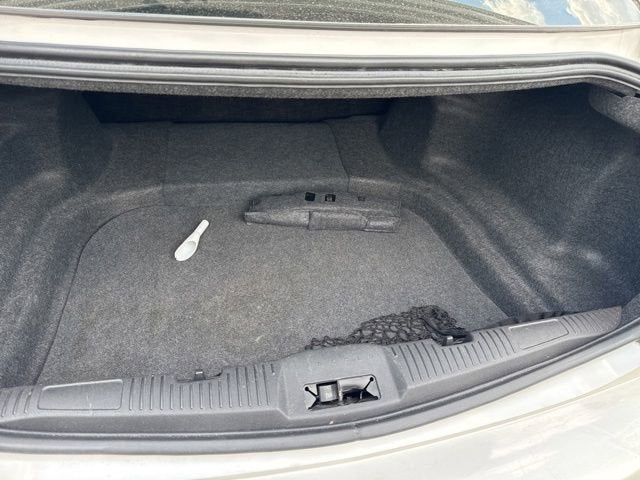 2011 Lincoln MKS Base