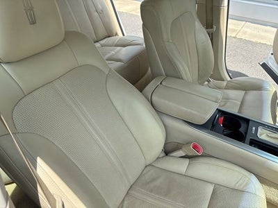 2011 Lincoln MKS Base