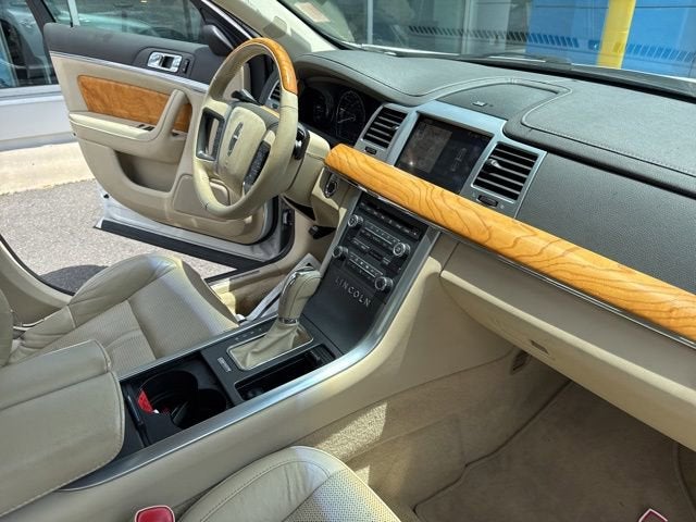 2011 Lincoln MKS Base