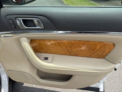 2011 Lincoln MKS Base