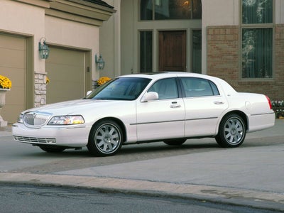 2004 Lincoln Town Car Ultimate