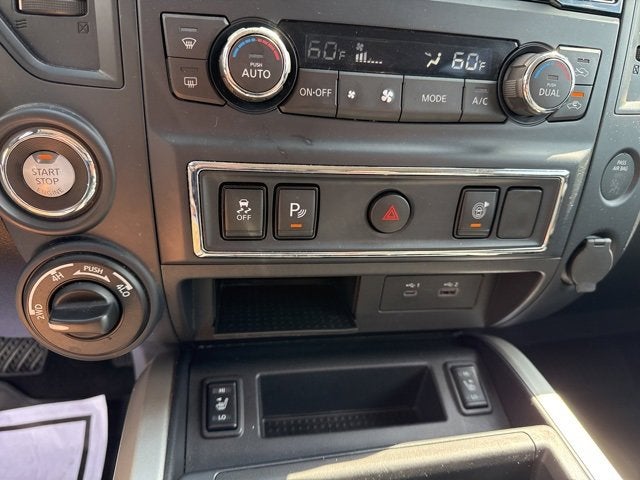 2022 Nissan TITAN Crew Cab SV 4x4