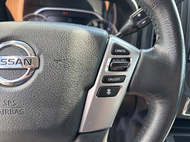 2022 Nissan TITAN Crew Cab SV 4x4