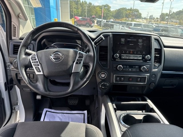2022 Nissan TITAN Crew Cab SV 4x4