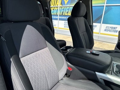 2022 Nissan TITAN Crew Cab SV 4x4