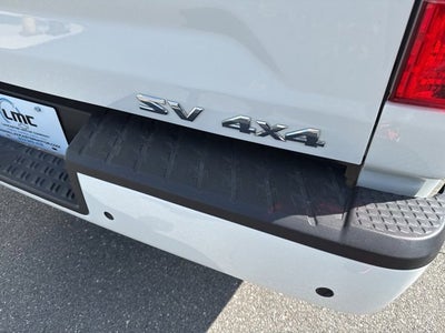 2022 Nissan TITAN Crew Cab SV 4x4