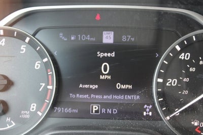 2022 Nissan TITAN Crew Cab SV 4x4