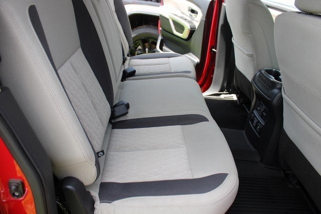 2022 Nissan TITAN Crew Cab SV 4x4