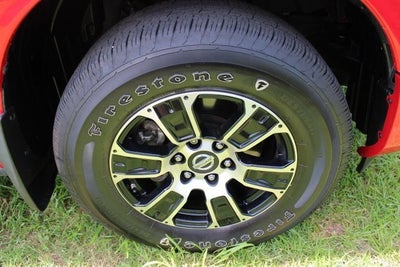 2022 Nissan TITAN Crew Cab SV 4x4