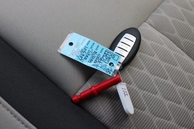 2022 Nissan TITAN Crew Cab SV 4x4