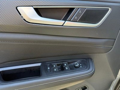 2025 Volkswagen Atlas Cross Sport 2.0T SEL R-Line Black