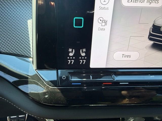 2025 Volkswagen Atlas Cross Sport 2.0T SEL R-Line Black