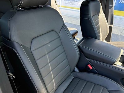 2025 Volkswagen Atlas Cross Sport 2.0T SEL R-Line Black