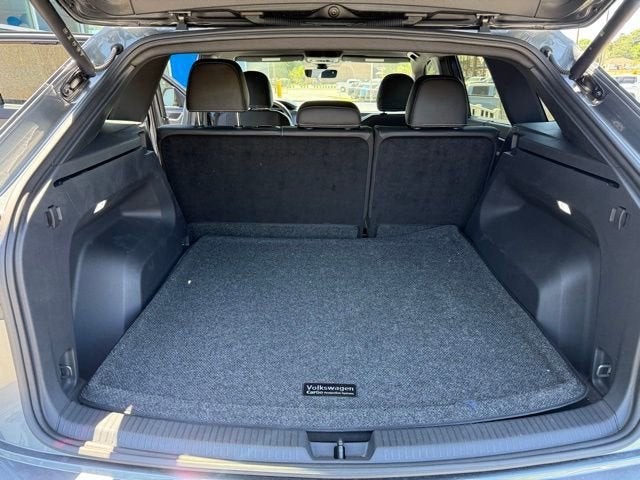 2025 Volkswagen Atlas Cross Sport 2.0T SEL R-Line Black