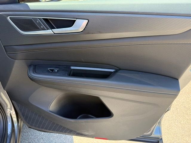 2025 Volkswagen Atlas Cross Sport 2.0T SEL R-Line Black