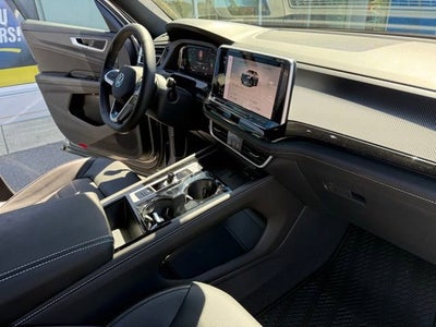 2025 Volkswagen Atlas Cross Sport 2.0T SEL R-Line Black