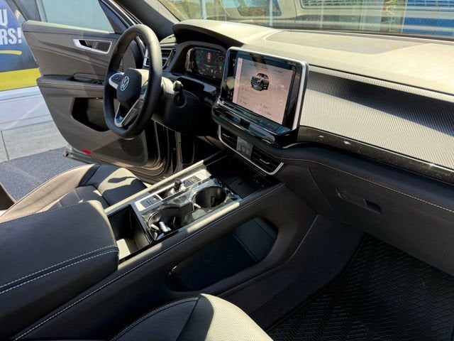 2025 Volkswagen Atlas Cross Sport 2.0T SEL R-Line Black