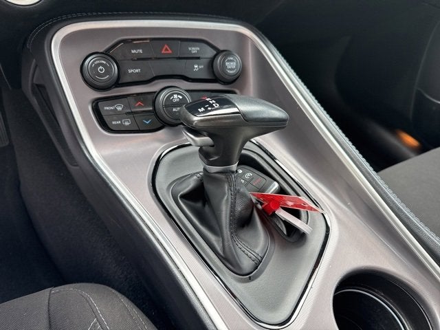 2022 Dodge Challenger SXT