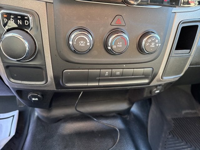 2022 RAM 1500 Classic Tradesman Crew Cab 4x2 5'7" Box