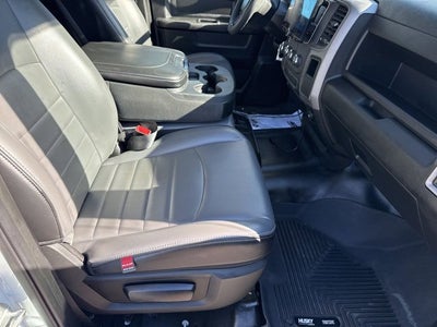 2022 RAM 1500 Classic Tradesman Crew Cab 4x2 5'7" Box