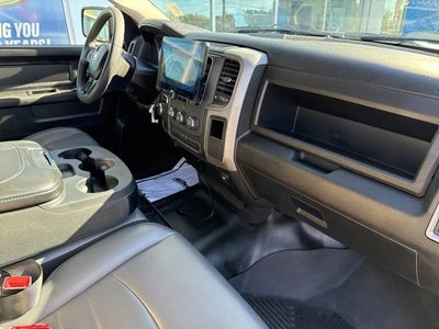 2022 RAM 1500 Classic Tradesman Crew Cab 4x2 5'7" Box