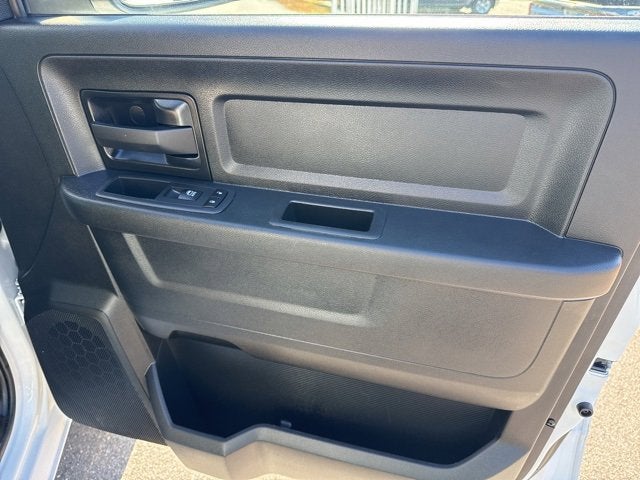 2022 RAM 1500 Classic Tradesman Crew Cab 4x2 5'7" Box